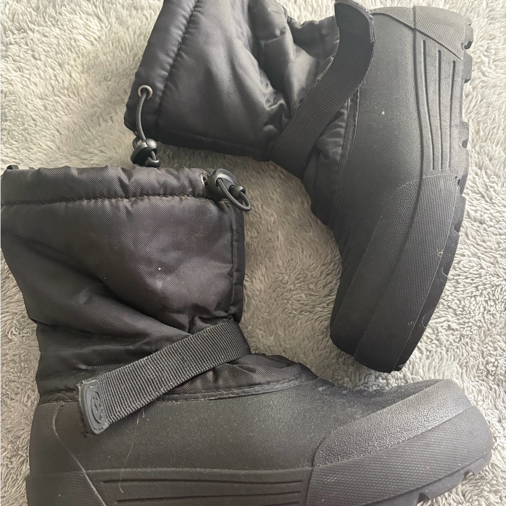 Black Winter Snow Boots